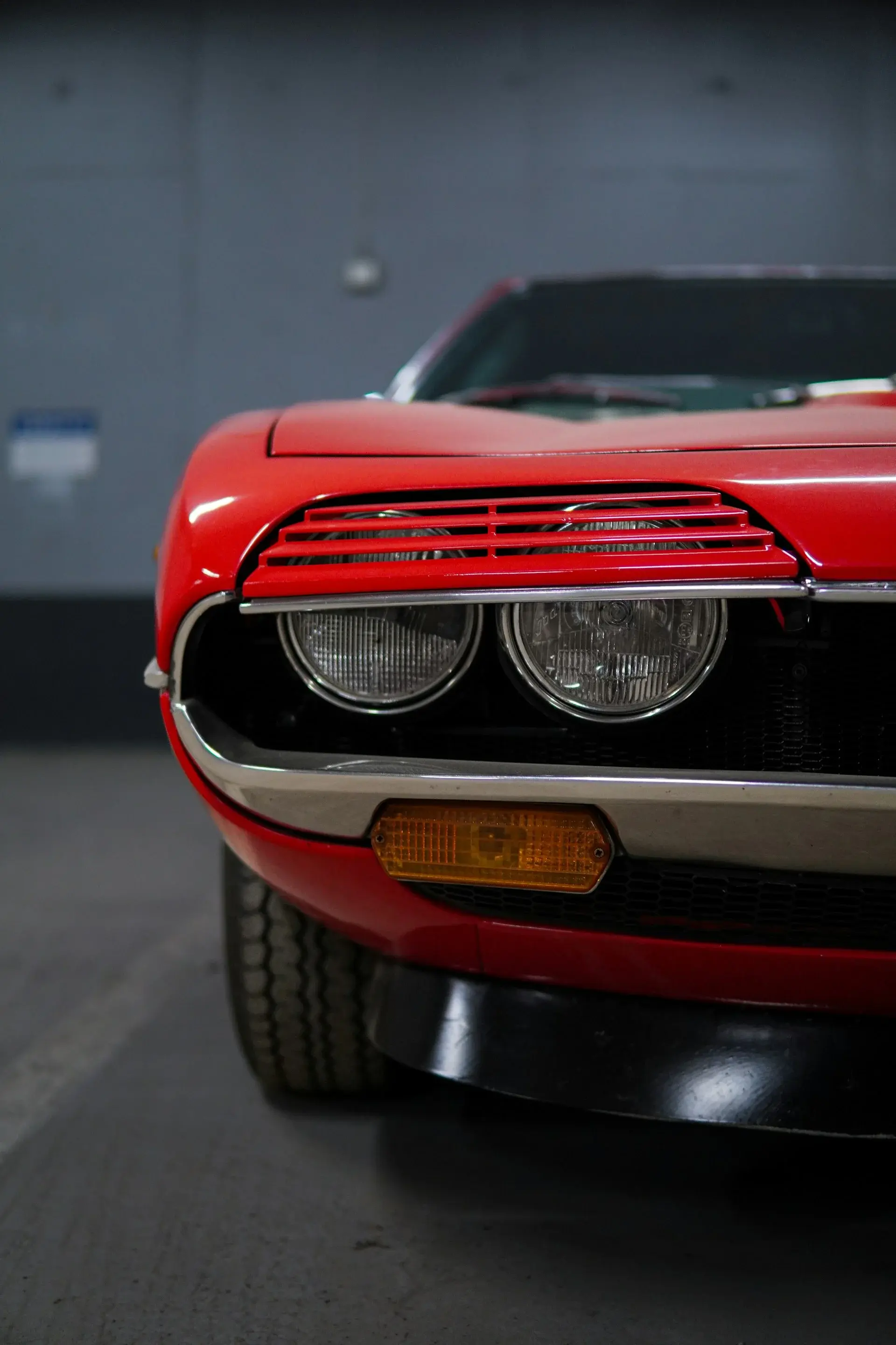 Alfa Romeo classique rouge - Expert reprogrammation Martigues